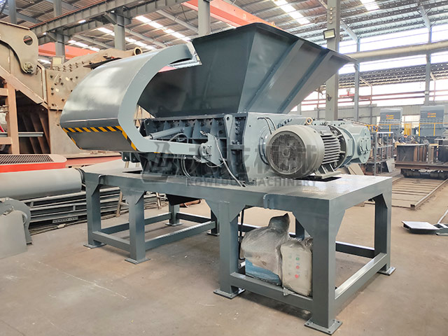 撕碎機(jī) 撕碎機(jī)